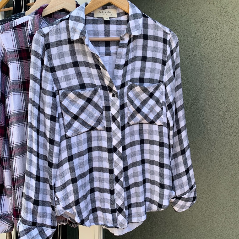 Cloth & Stone med weight button down